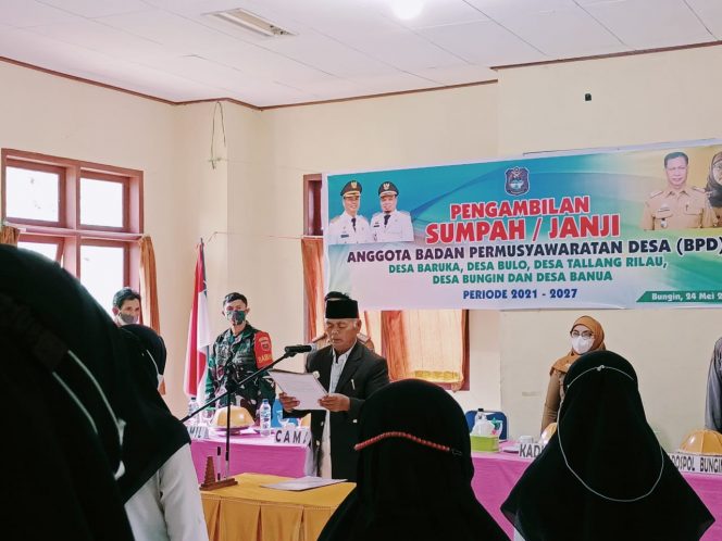 
 Muslimin Bando Lantik 39 Anggota BPD Se-Kecamatan Bungin