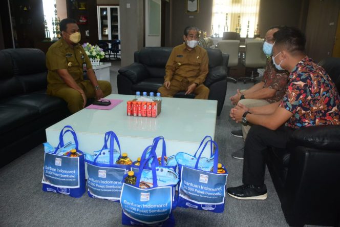 
 Indomaret Bantu 150 Paket Sembako ke Pemkab Sidrap