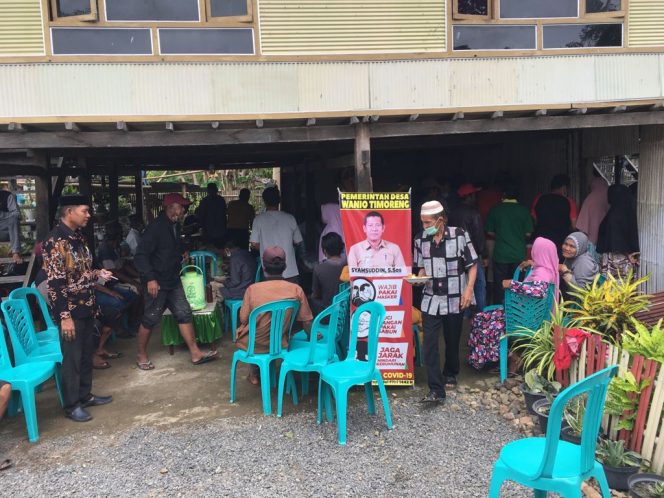 
 Diantar Banyak Tomas, Incumbent kembali Daftar Pilkades Wanio Timoreng