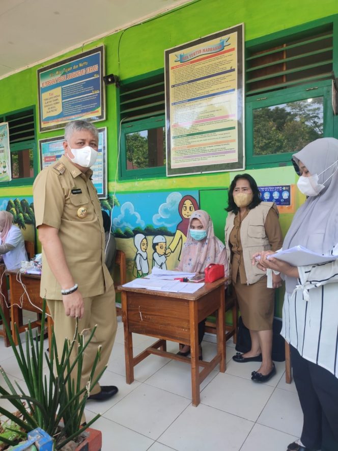 
 Pemkab Pinrang terus melakukan vaksinasi terhadap warga, Selasa (1/3/2022).