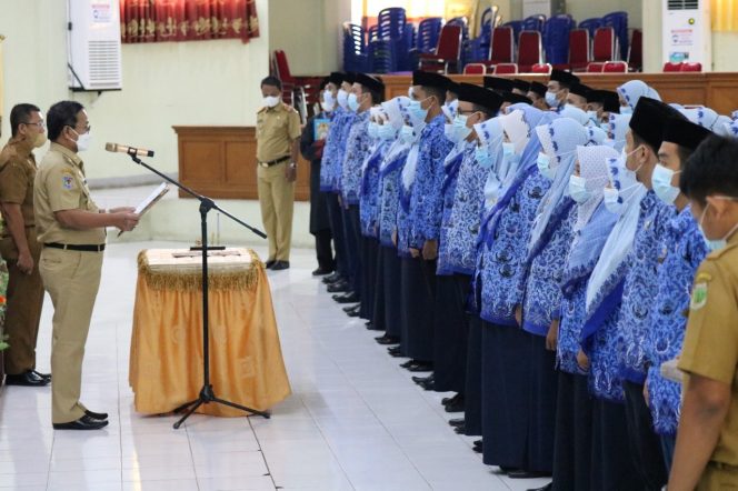 
 Puluhan PNS Pinrang dilantik dan disumpah, Senin (7/3/2022).