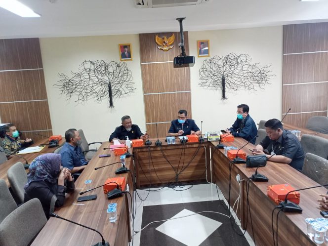 
 Komisi I DPRD Parepare saat melakukan studi banding terkait perda Narkotika di Kota Depok, Kamis (24/3/2022).