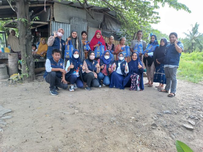 
 Tim RMS Berbagi Sidrap, melakukan aksi Jumat Berkah di Desa Corawali, Kecamatan Panca Lautang, Jumat (25/3/2022).