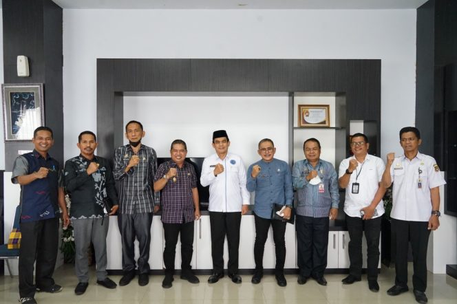 
 Pemerintah Kabupaten Sidrap menerima kunjungan jajaran Pemerintah Kabupaten Polewali Mandar, Provinsi Sulawesi Barat, Kamis (14/4/2022). 