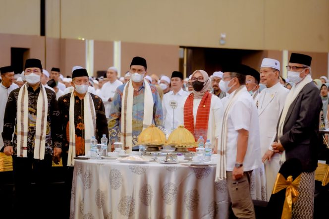 
 Bupati Barru, H Suardi Saleh menghadiri halal bihalal yang digelar pondok pesantren DDI Mangkoso, Kamis (5/5/2022).