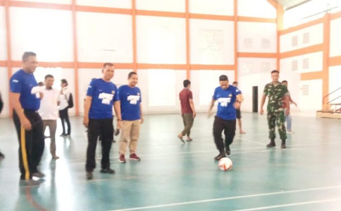 
 Turnamen Futsal Kapolres Enrekang Cup I Tahun 2022 resmi digelar, Rabu (22/6), di GOR Massenrempulu Kukku. Sebanyak 18 tim ambil bagian pada kejuaraan yang akan berlangsung hingga 25 Juni 2022 itu.