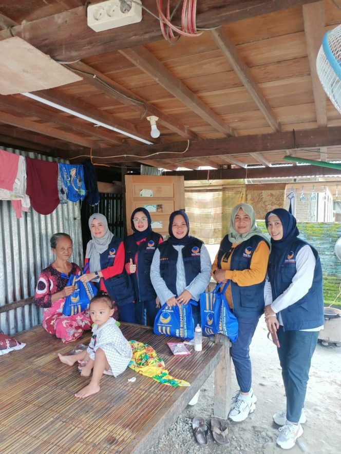 
 Tim RMS Berbagi melakukan Aksi Jumat Berkah di Desa Kalosi Alau, Kec Dua Pitue, Sidrap, Jumat (15/7/2022).
