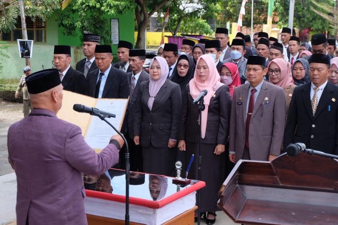 
 Muslimin Bando Lantik 83 Pejabat di Anjungan Sungai Mata Allo