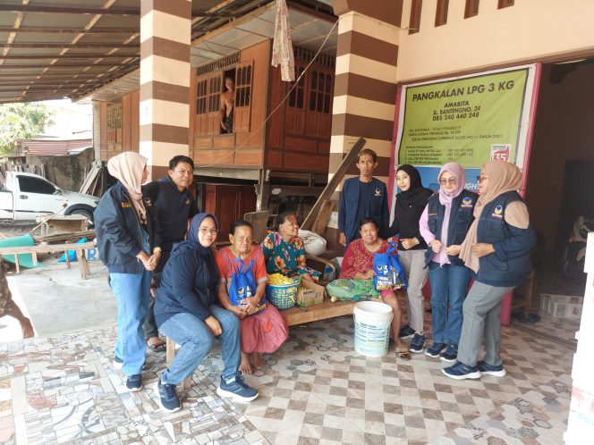 
 Tim RMS Berbagi Kunjungi Korban Kebakaran Jl Banteng, Pangkajene