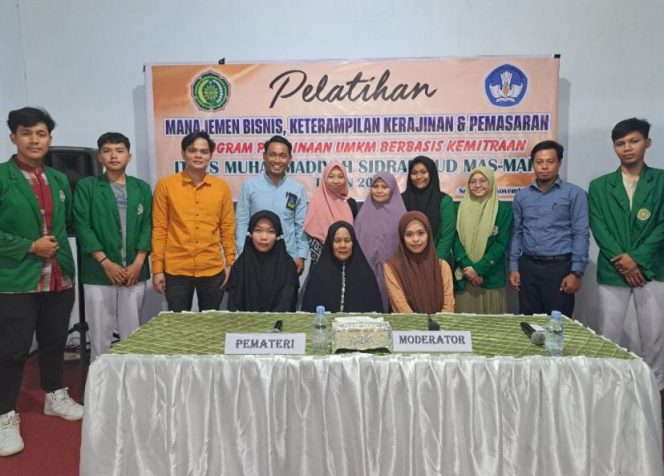 
 Libatkan Mahasiswa, ITKeS Muhammadiyah Sidrap Gelar Pelatihan Bersama Mitra UD Mas-Mar