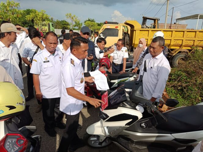 
 Tertib Administrasi ! Pemkab Sidrap Cek Kelayakan Kendaraan Dinas