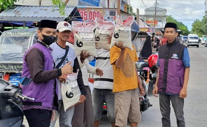 
 Tebar Berkah Ramadan, An-Nur Maarif Bantu Masyarakat dengan 1,5 Ton Beras