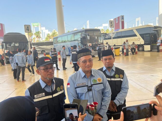 
 Tenaga Ahli Menag RI Kawal Langsung Kedatangan Jemaah Haji di Jeddah