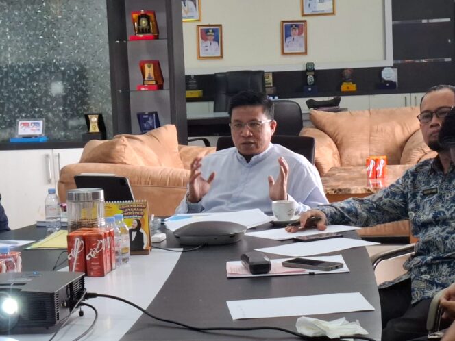 
 Pj Sekda Paparkan Komitmen Nyata di Uji Publik Keterbukaan Informasi