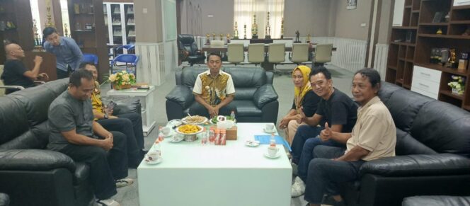 
 Jelang Konferkab PWI Sidrap, Panitia Silaturahmi ke Bupati Syaharuddin Alrif