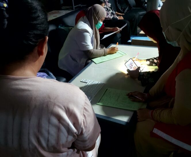 
 Masuki hari ke-4, Ashesi dan PKM Lawawoi Terus Sosialisasi dan Skrining Warga