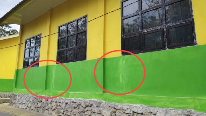 
 Bangunan Rp1,7 Miliar di SMPN 2 Pitu Riase Retak, Kepsek Bereaksi Keras Saat Dikonfirmasi