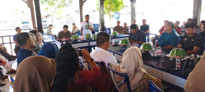 
 Bupati Sidrap Pimpin Rapat Pembentukan Brigade Pangan, Targetkan 3.000 Hektare Lahan Siap Tanam