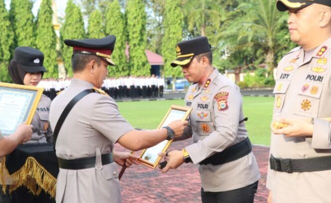 
 Prestasi Gemilang, Jajaran Polres Sidrap Terima Penghargaan Polda Sulsel