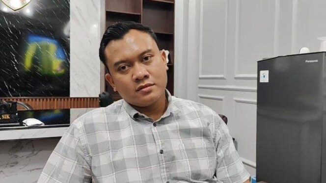 
 Aksi Licik di Tengah Haru: Dua Copet Tertangkap saat Penyambutan Jamaah Haji