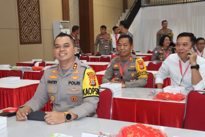 
 Hadiri Gelar Operasional TW II, Polres Sidrap Komitmen Tingkatkan Kinerja Pelayanan Publik