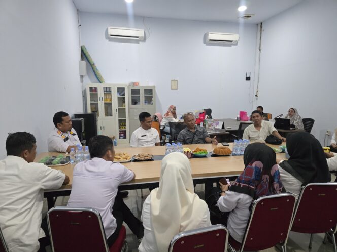 
 Studi Tiru ke Perseroda Soppeng, Pemkab Barru Pelajari Pengelolaan Sentra Industri Hasil Tembakau