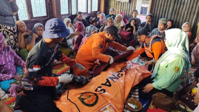 
 Tragis di Danau Sidenreng, Warga Tenggelam Usai Panik Lompat dari Perahu Bocor