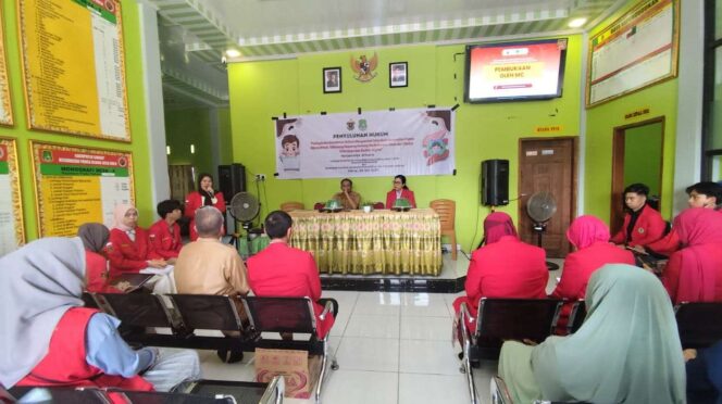 
 Bersama LP2M Unhas, Warga Desa Bulo Dibekali Ilmu Hukum untuk Lindungi Anak dari Ancaman Digital