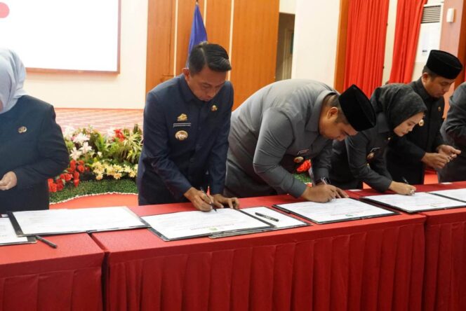 
 Bupati Sidrap Teken Komitmen Manajemen Talenta ASN Bersama BKN