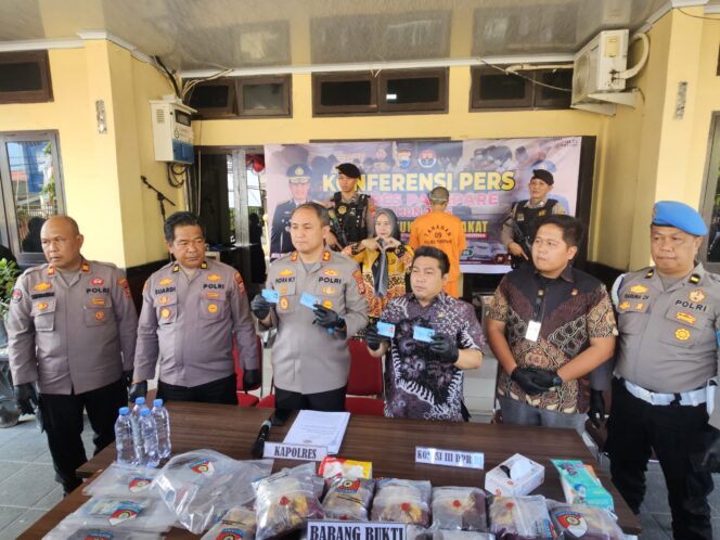 
 Polres Parepare Sita 20 Kg Sabu di Pelabuhan, Nilai Capai Rp16 Miliar