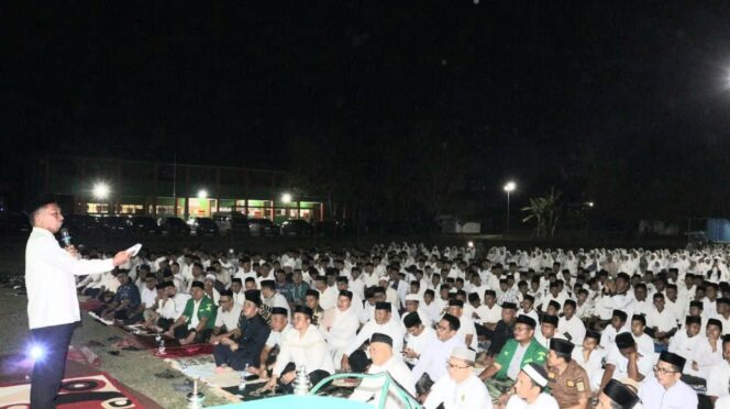 
 Ratusan Jamaah Padati Istighotsah Bersama Bupati Sidrap di Ponpes Al Urwatul Wutsqa