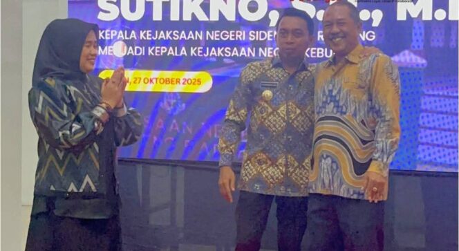 Bupati Syaharuddin Lepas Kajari Sidrap Sutikno ke Tempat Tugas Baru