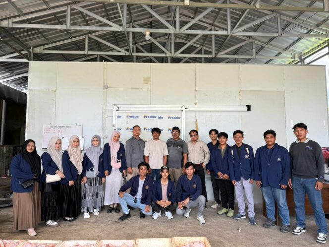 
 Mahasiswa Prodi Peternakan UMS Rappang Kunjungi Industri Pemotongan Unggas Modern di Sidrap