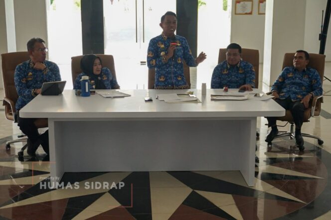 
 Pimpin Monev Bulanan, Bupati Sidrap Tekankan Koordinasi dan Pengendalian Kinerja OPD