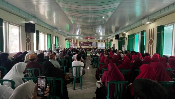 
 Perkuat Persiapan Ibadah, 1000 Jamaah Umrah JRW An Nur Maarif Ikuti Manasik Akbar