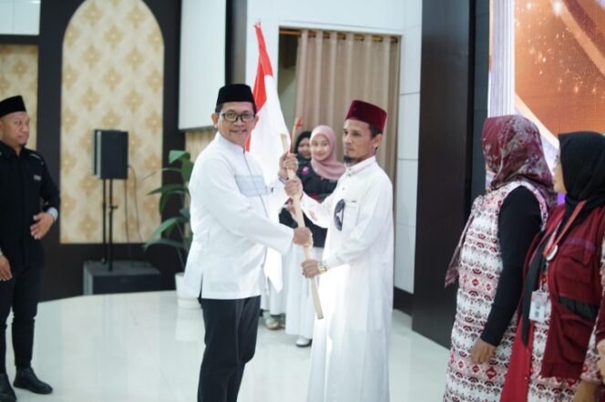 
 Annur Travel Cetak Sejarah Umrah, 1.000 Jamaah Diberangkatkan ke Baitullah dalam Dua Pekan