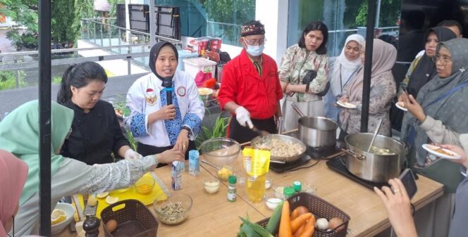 
 Kolaborasi Kuliner dan Kesehatan, Prodi Seni Kuliner UMS Rappang Berbagi Olahan Pasta dan Garnish