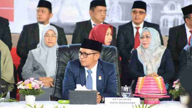 
 13 Camat Dilantik, Ketua DPRD Makassar Dukung Penyegaran Pemerintahan Kecamatan