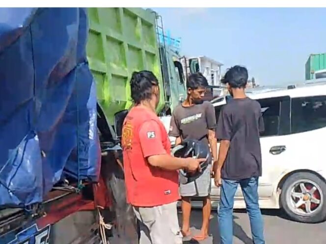 
 Tabrakan Beruntun di Lawawoi Sidrap Viral di Medsos