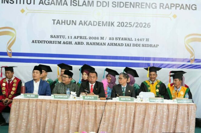 
 Memperkuat Generasi Religius, Bupati Sidrap Hadiri Wisuda IAI DDI dan Teken MoU