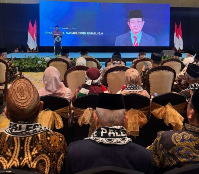 
 Menag Prof. Nasaruddin Umar Hadiri Silaturahmi Nasional Ormas Islam dan Halal Bihalal MUI