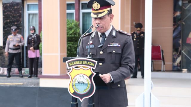 Wakil Kepala Kepolisian Resor (Wakapolres) Sidrap, Kompol Sumardi, memimpin Upacara Peringatan Hari Lahir Pancasila Tahun 2026 yang dilaksanakan di Lapangan Apel Mapolres Sidrap, Senin (1/6/2026) pagi.